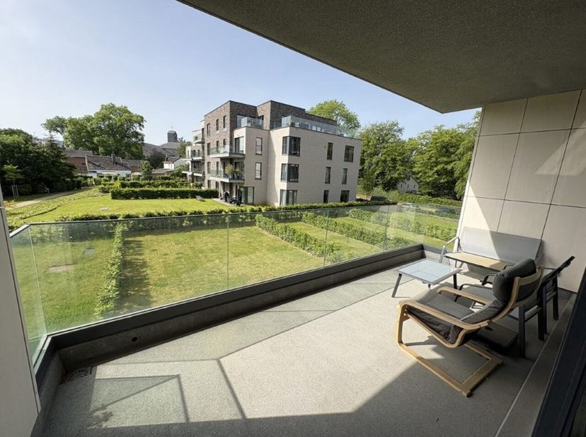 Bent u op zoek naar een investering?<br />
Of zoekt u gewoon een appartement omdat u van levenswijze wilt veranderen? U bent op het juiste adres!<br /