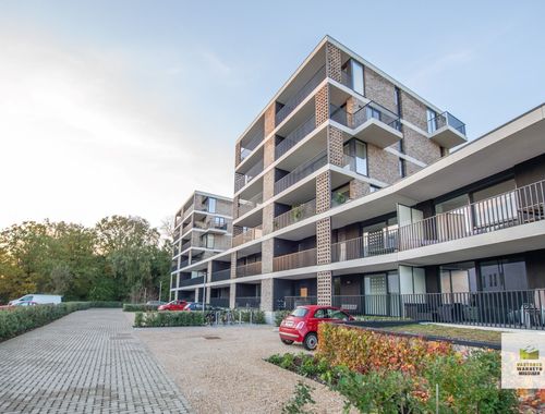                                         Appartement te huur in Sint-Michiels, € 900

