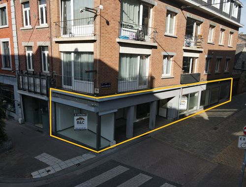                                         Handelszaak te koop in Ciney, € 165.000
