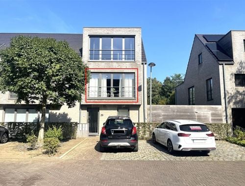                                         Appartement à louer à Heist-op-den-Berg, € 975
