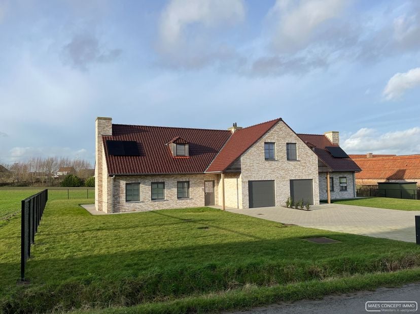 Maison à louer
                    à 8570 Anzegem