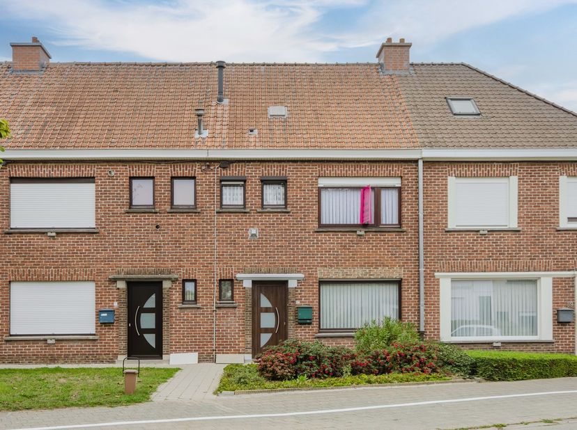 Huis te koop in Arendsstraat 87,
                    8530 Harelbeke