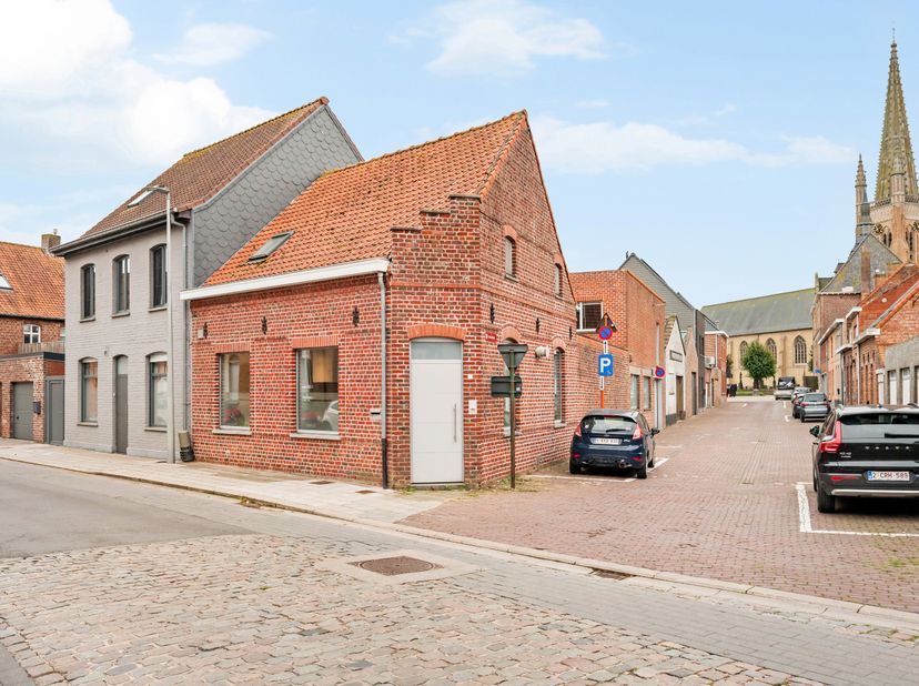 Maison à vendre à Boezingestraat 5,
                    8904 Boezinge