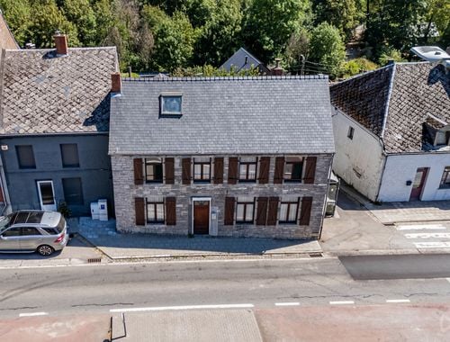                                         Eengezinswoning te koop in Chimay, € 187.000
