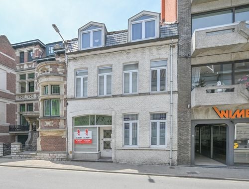                                         Immeuble d'appartements à vendre à Izegem, € 399.000
