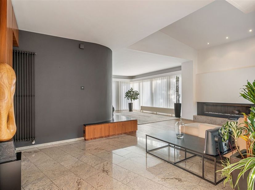Instapklare woning op een perceel van 15a61ca!<br />
Welkom op de Rijksweg 116 in Dilsen-Stokkem!<br />
Deze woning is gunstig gelegen nabij diverse v
