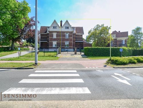                                         Maison de maître à vendre à Genk, € 499.000
