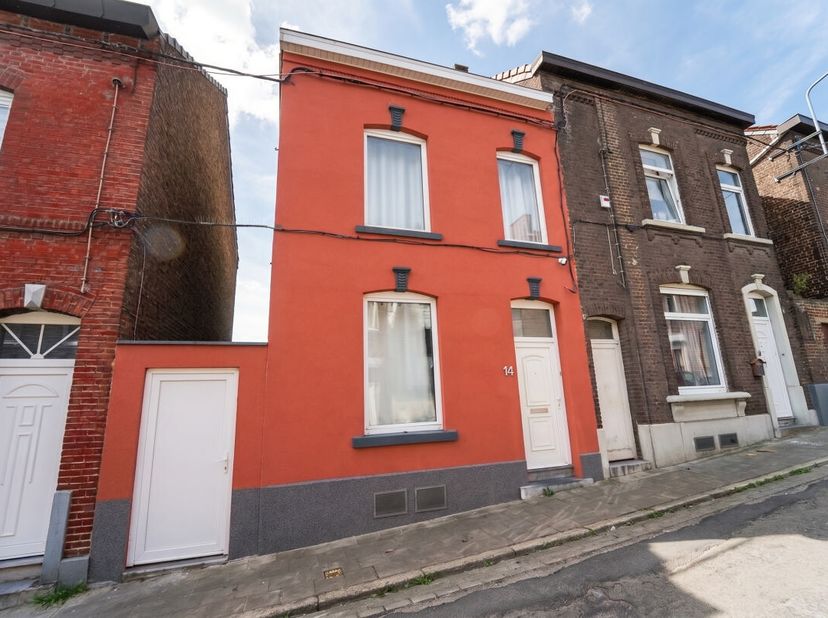 Huis te koop
                    in 6010 Couillet