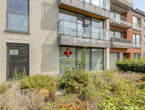                                         Kantoor te koop in Denderleeuw, € 325.000
