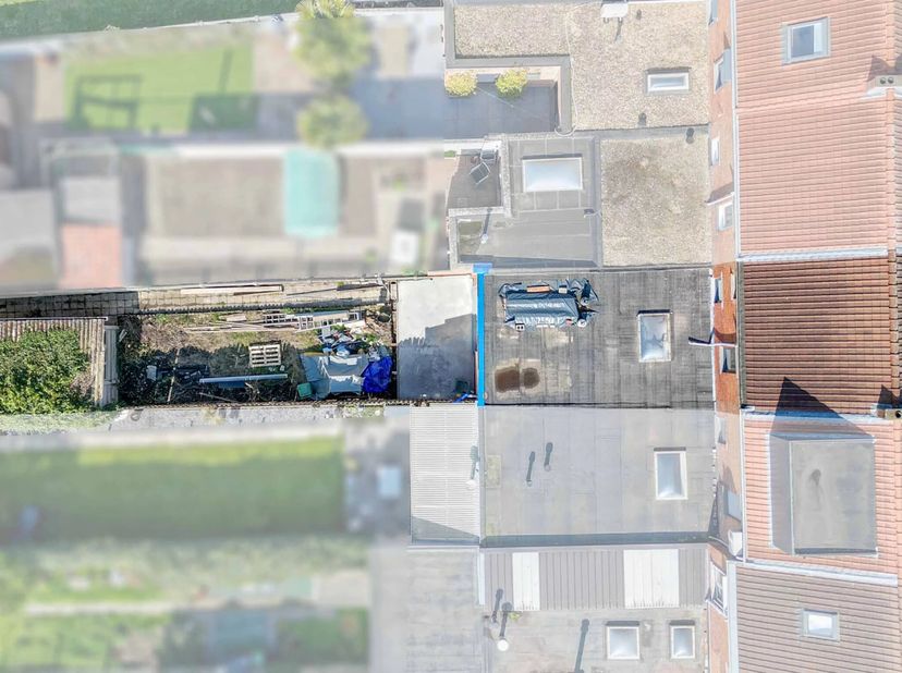 Deze energiezuinige woning met drie slaapkamers en zuidgerichte tuin ligt op een toplocatie, vlakbij het centrum van Hasselt.<br />
De recent volledig