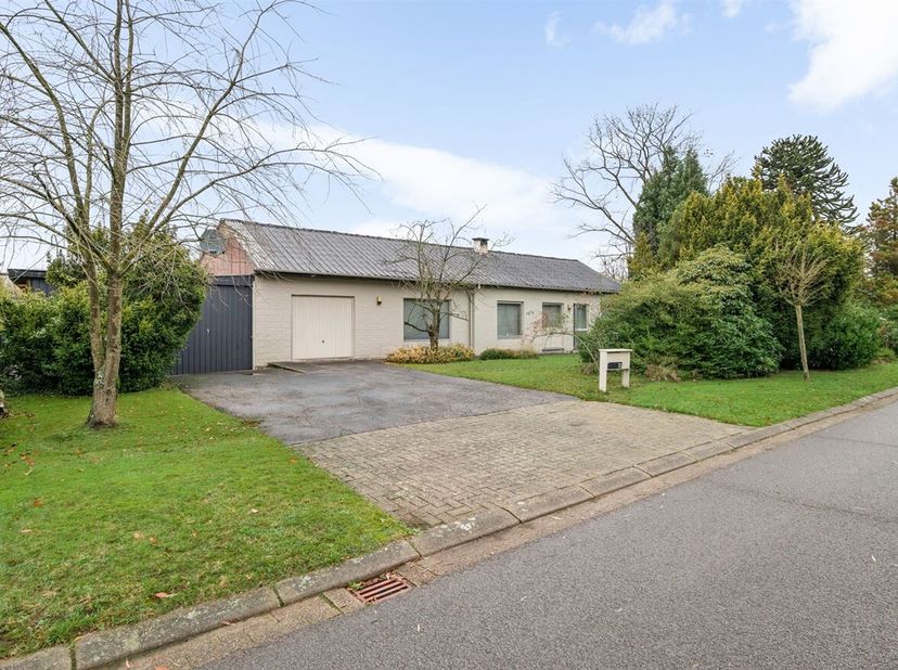 Propriété extrêmement calme située à Moerstraat 21 à Zandhoven (Pulderbos), dans un endroit exceptionnel à proximité de la réserve naturelle de Lovenh