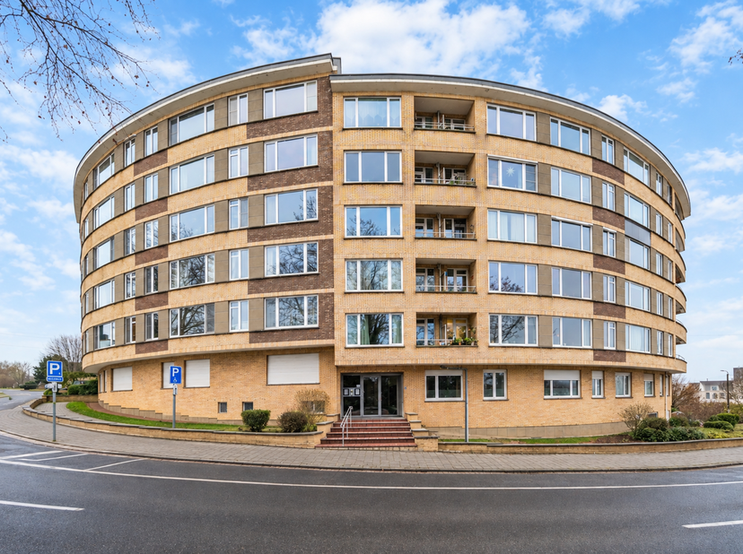 Appartement te koop in Rue Henry Vieuxtemps 76,
                    4000 Liège