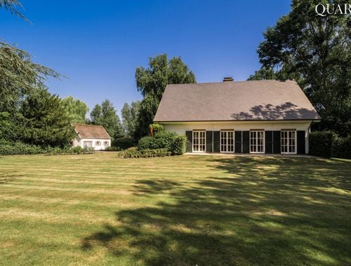                                         Maison à vendre à Zwijndrecht, € 849.000
