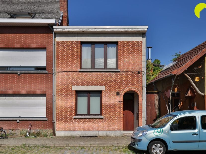 Dans un quartier résidentiel calme de Hove, nous vous proposons cette maison très accueillante (108 m²) comprenant 2 chambres. La maison date d'enviro