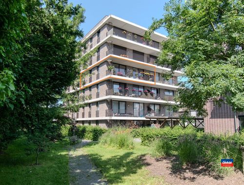                                         Appartement te koop in Hoboken, € 325.000
