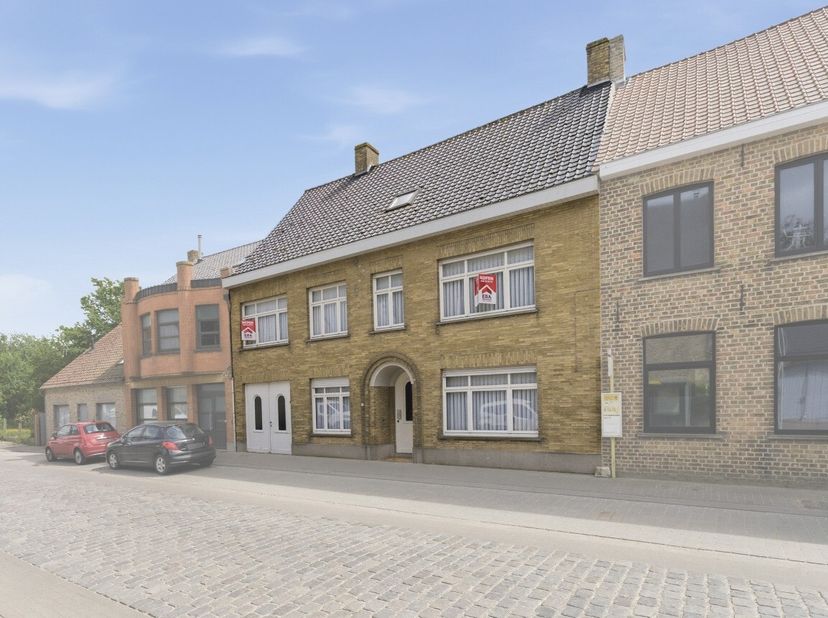 [[ DIT PAND NEEMT DEEL AAN DE ERA OPEN HUIZEN DAG OP 13/6 VAN 14:30 TOT 15:30 ]]<br />
Dit pand neemt deel aan de ERA Open Huizen Dag. Te bezichtigen