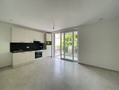                                         Appartement à louer à Soignies, € 770
