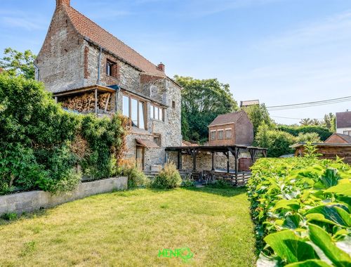                                         Villa te koop in Tournai, € 330.000

