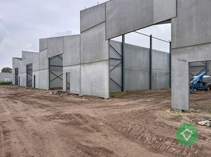 Bien professionnel à vendre
                    à 8800 Roeselare