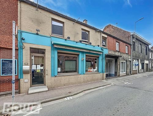                                         Commercieel Gebouw te koop in Herseaux, € 145.000
