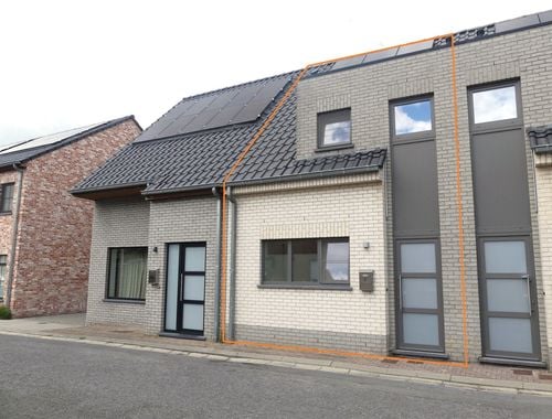                                        Maison unifamiliale à louer à Beerst, € 710
