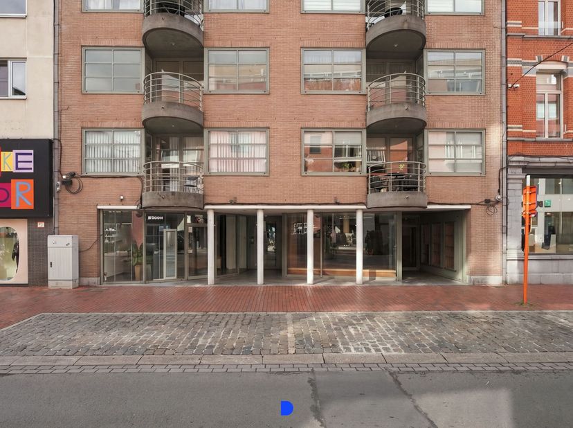 Bien professionnel à vendre à Noordstraat 53 boîte 1,
                    8800 Roeselare