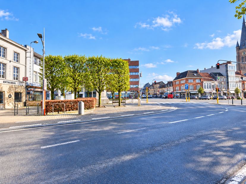 Grond te koop in Ledeganckplein 1.. bus ...,
                    9900 Eeklo