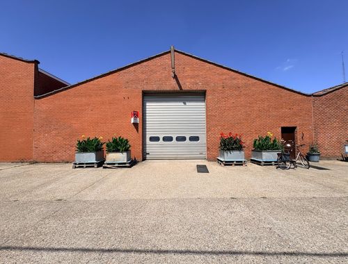                                         Entrepôt à vendre à Moorslede, € 400.000

