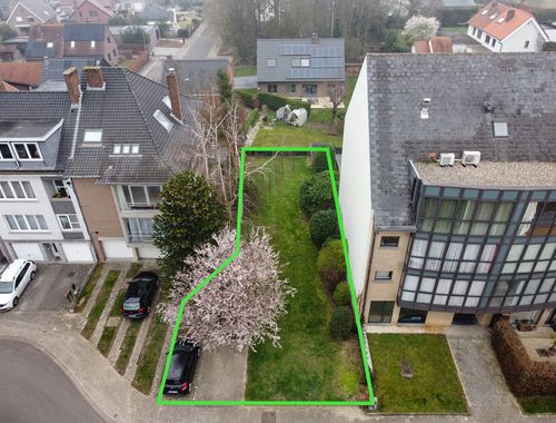                                        Zone de projet à vendre à Halle, € 275.000
