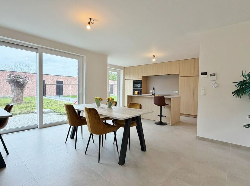 Huis te koop in Veurnseweg 578,
                    8906 Elverdinge