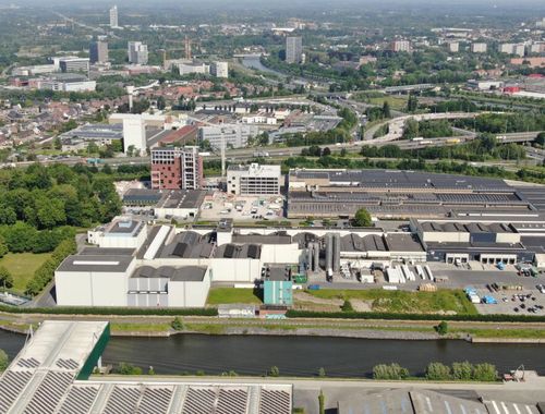                             Bedrijfsgebouw te huur in Zwijnaarde
