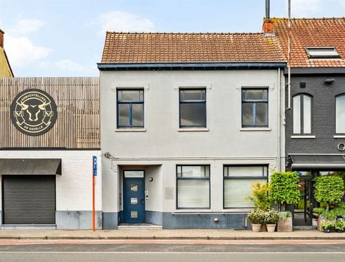                                         Gemengd gebruik te koop in Deinze, € 250.000
