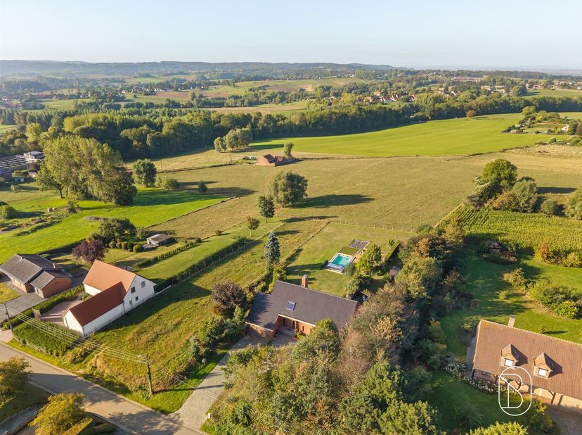 Maison à vendre à Mont 142,
                    7890 Ellezelles