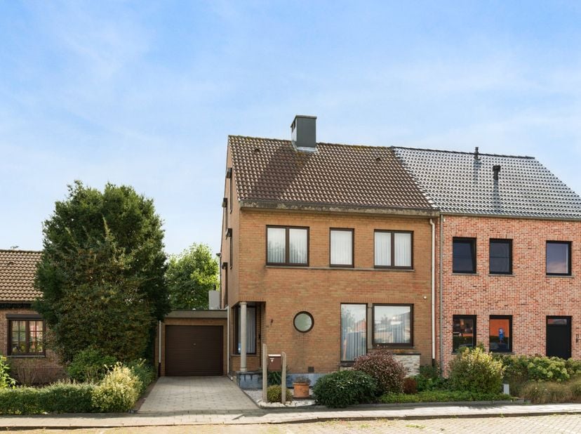 Huis te koop in Kan. Van Tichelenlaan 9,
                    2940 Stabroek