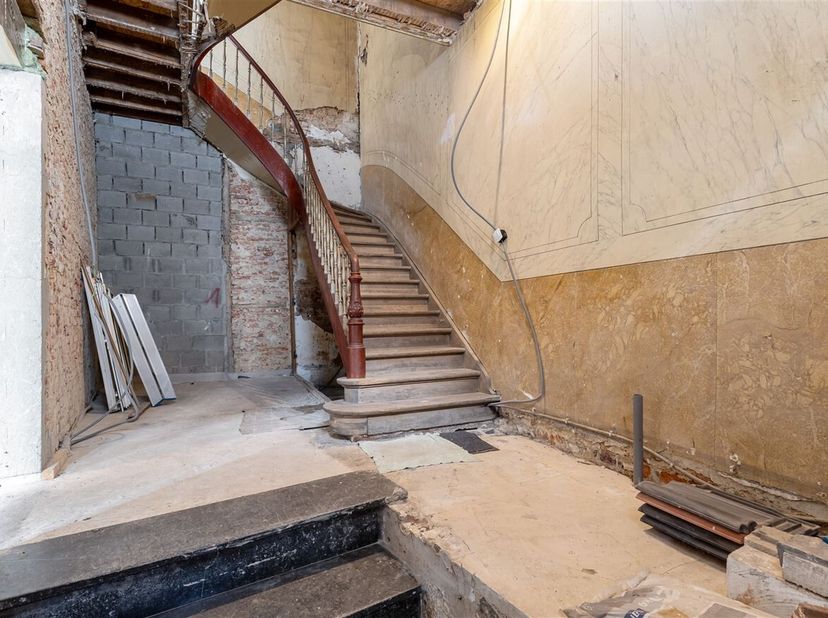 Journée portes ouvertes le samedi 13 juin de 9h30 à 10h30<br />
Authentique maison de ville avec jardin de ville à Zoutleeuw<br />
Situation : Située