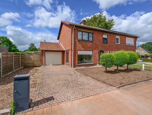                                         Woning te koop in Beernem, € 299.000
