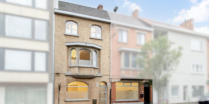 Huis te koop in Guido Gezellelaan 125, 9800 Deinze