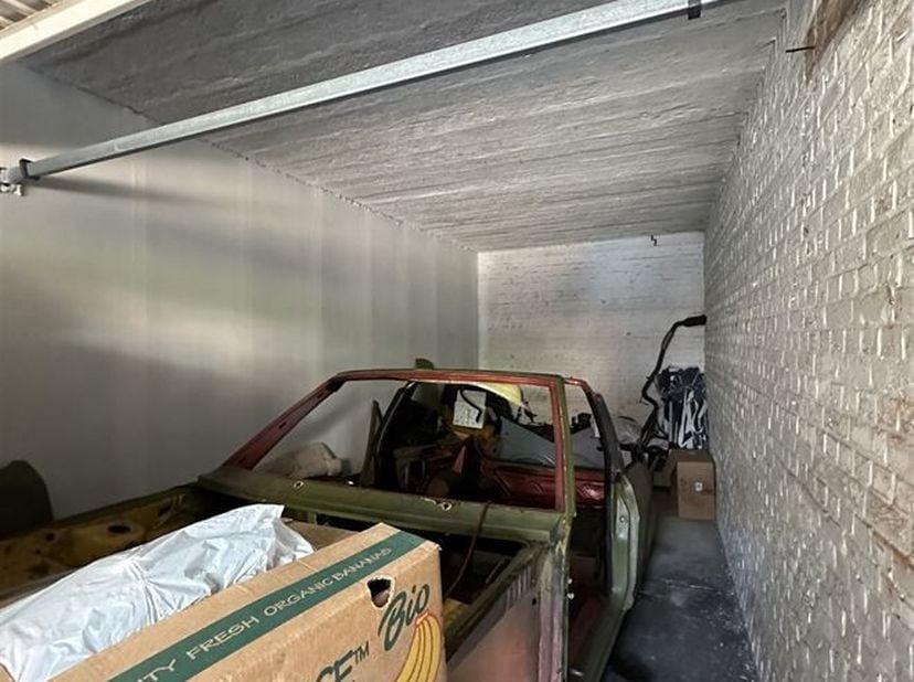 Garage box à louer à Berchem !<br />
Ce box garage est situé dans la rue Frans Birontlaan à Brechem. Il s'agit d'une rue secondaire de la Grotesteenwe