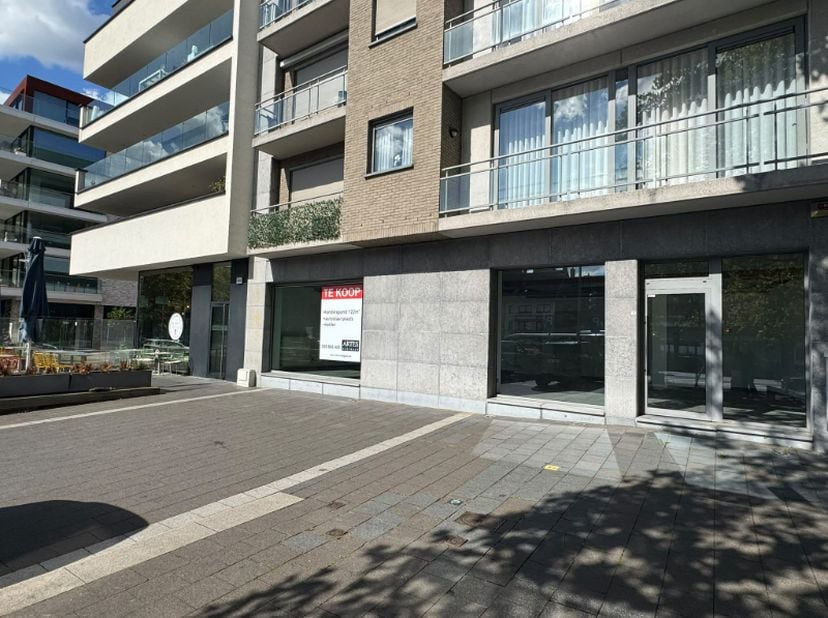Bedrijfsvastgoed te koop in Weg Naar As 3,
                    3600 Genk