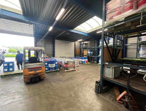                                         Bedrijfsgebouw te huur in Schelle, € 5.500
