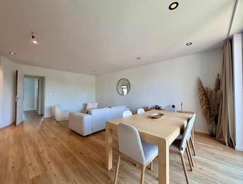                                         Appartement à louer à Tournai, € 950
