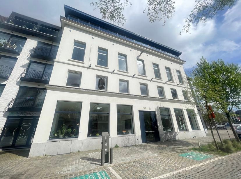 Bedrijfsvastgoed te huur in Nassaustraat 37-41 bus 1,
                    2000 Antwerpen