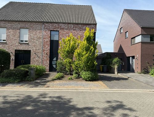                                        Maison unifamiliale à louer à Rijkevorsel, € 1.550
