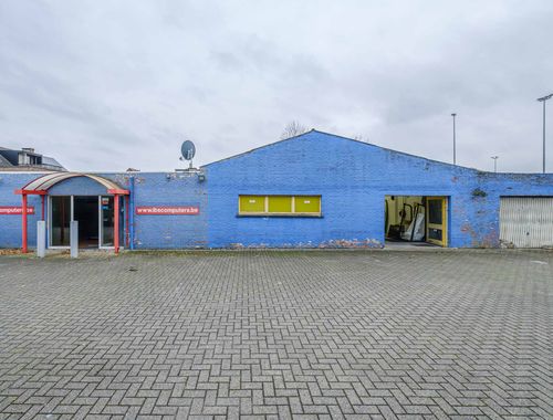                                         Magazijn met bureel te koop in Rijkevorsel, € 430.000
