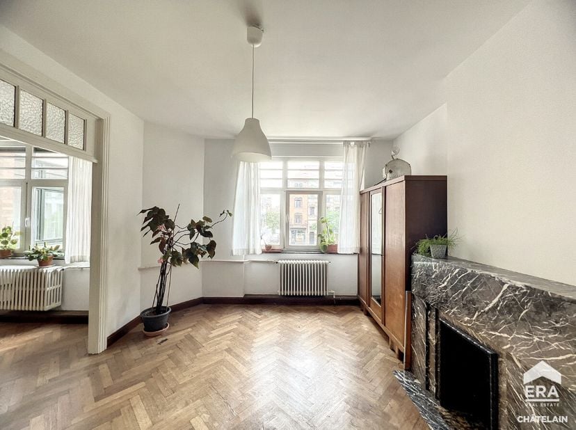 Saint-Gilles : Appartement à louer, situé dans le quartier Janson, à proximité de la Place du Châtelain. Situé entre la Place Stéphanie et la Place du