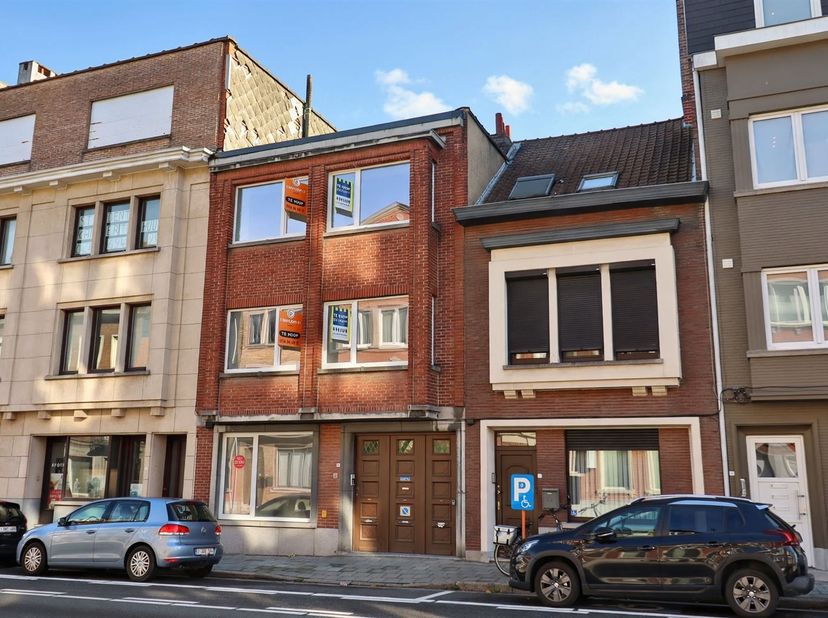 Appartement te koop in Aalbeeksesteenweg 39,
                    8500 Kortrijk