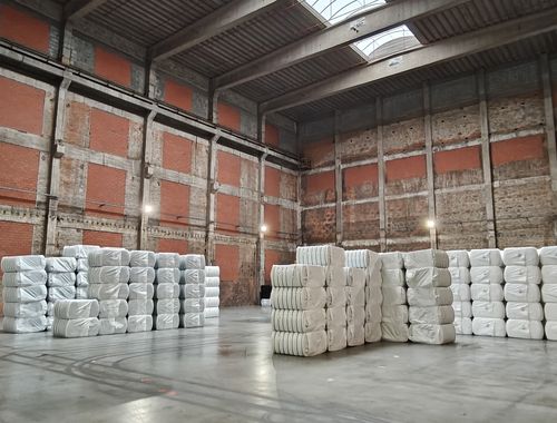                                         Bâtiment commercial à louer à Zwijnaarde, € 10.350
