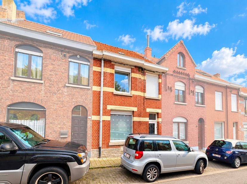Huis te koop in ,
                    7700 Moeskroen