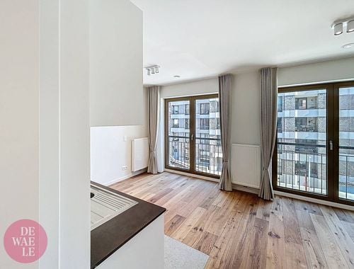                                         Studio te huur in Brussel, € 850
