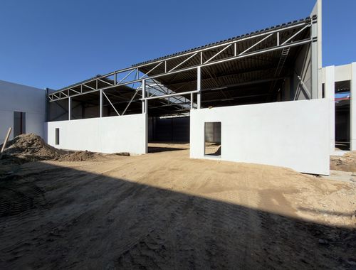                                         Bâtiment d’entreprise à louer à Deinze, € 3.975
